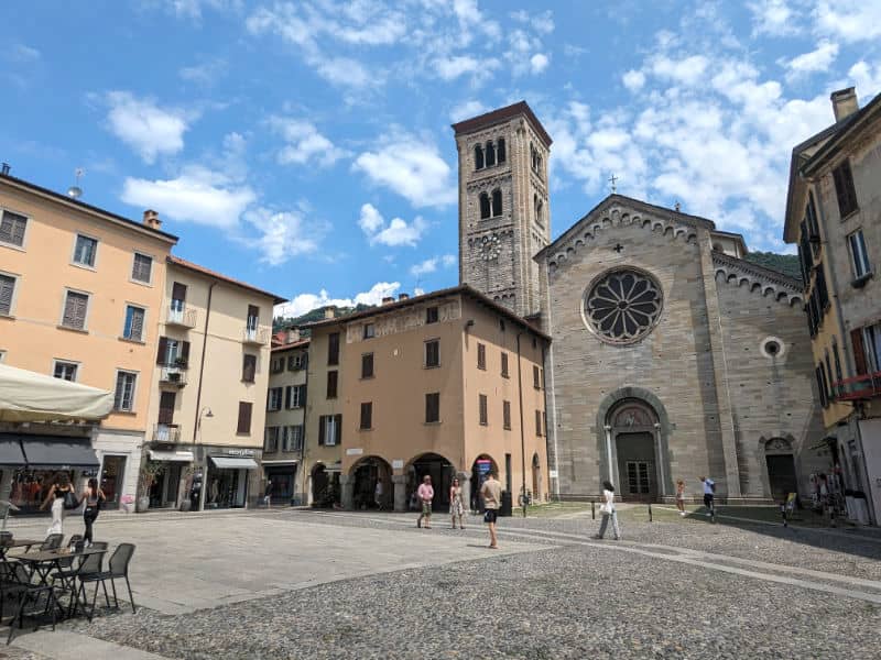 Como, Italy: Piazza San Fedele and its church