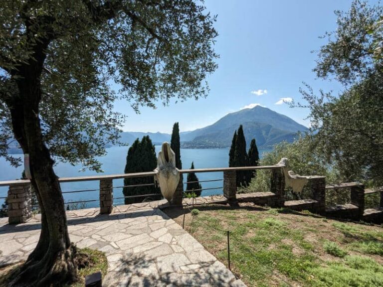 Castle of Vezio from Varenna: easy hike between nature and history