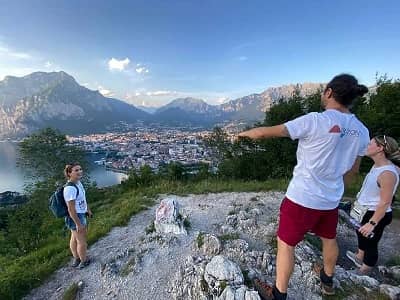 Sunset hike in Lecco with craft beer tasting