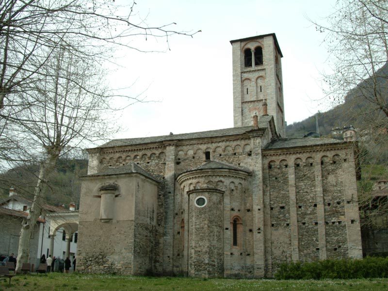 Church of Santi Gusmeo and Matteo, Gravedona
